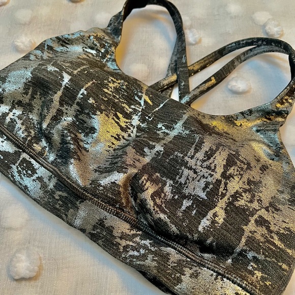 Lululemon Energy Bra 6 Ltd Edition - Picture 2 of 5